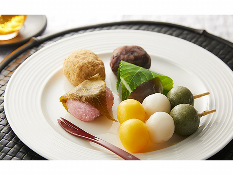 Japanese convenience store’s $1 wagashi including sakura mochi and dango is a summer steal