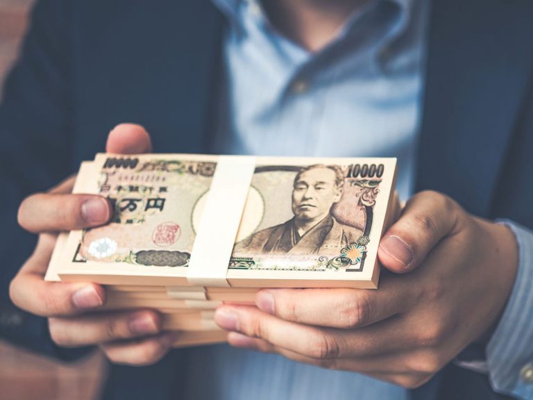 Japan to give all residents the equivalent of around 930 USD for free